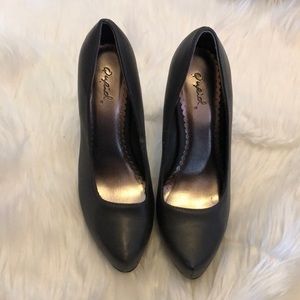 Qupid Pumps